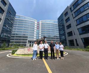 濟南高新區(qū)“萬人下鄉(xiāng)、千村提升”工程村企結對共建行動