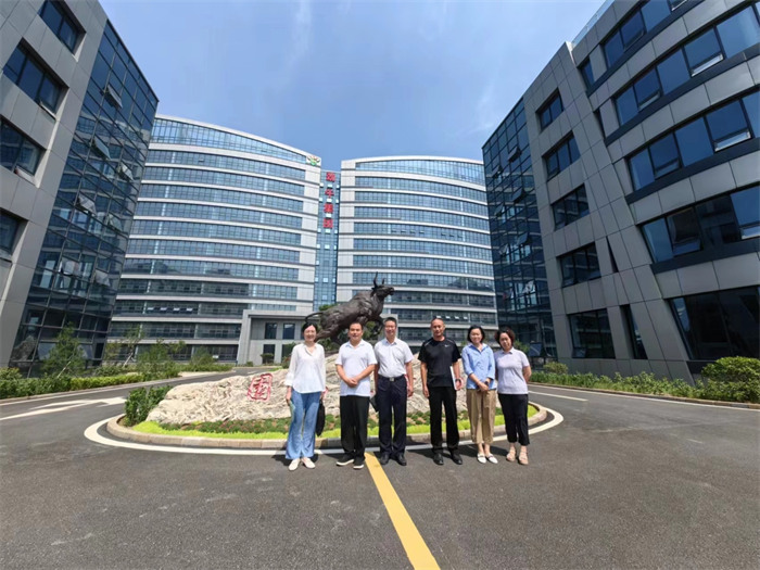 為進一步落實濟南高新區(qū)“萬人下鄉(xiāng)、千村提升”工程行動